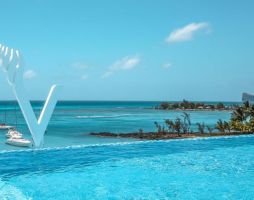 OCEAN V HOTEL MAURITIUS (Adults Only 16+)